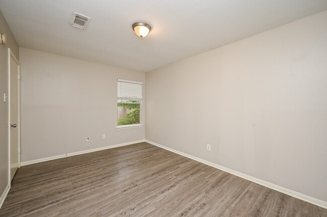 property at 19810 Laurel Trail Dr