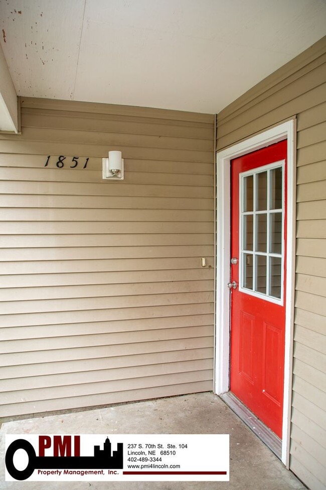 1851 Whittier St in Lincoln, NE - Building Photo - Building Photo