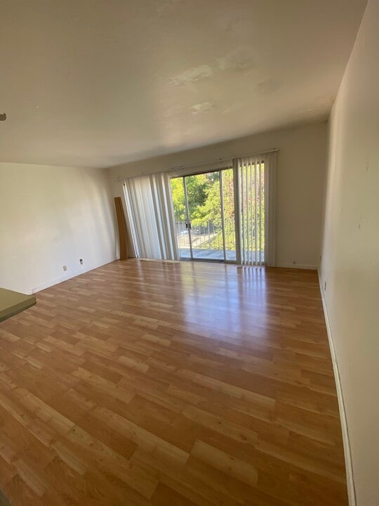 2533 Hillegass Ave in Berkeley, CA - Building Photo