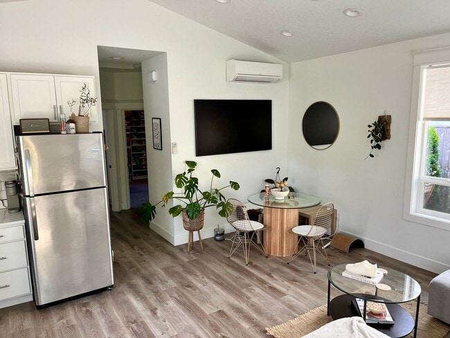 4046 NE Rodney Ave in Portland, OR - Building Photo - Building Photo