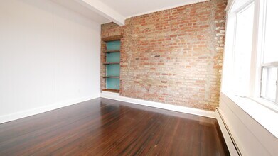 218 Close Ave in Toronto, ON - Building Photo - Building Photo