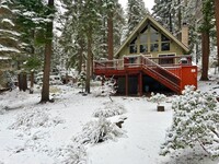 6040 Korlebu Ln in Carnelian Bay, CA - Foto de edificio - Building Photo