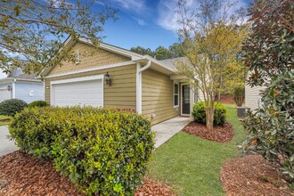 329 Mystic Point Dr in Bluffton, SC - Building Photo - Building Photo