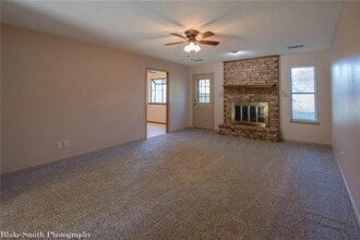 464 E Margaret Pl in Fayetteville, AR - Building Photo - Building Photo