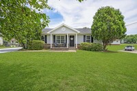 3415 Oak Lawn Dr in Clarksville, TN - Foto de edificio - Building Photo