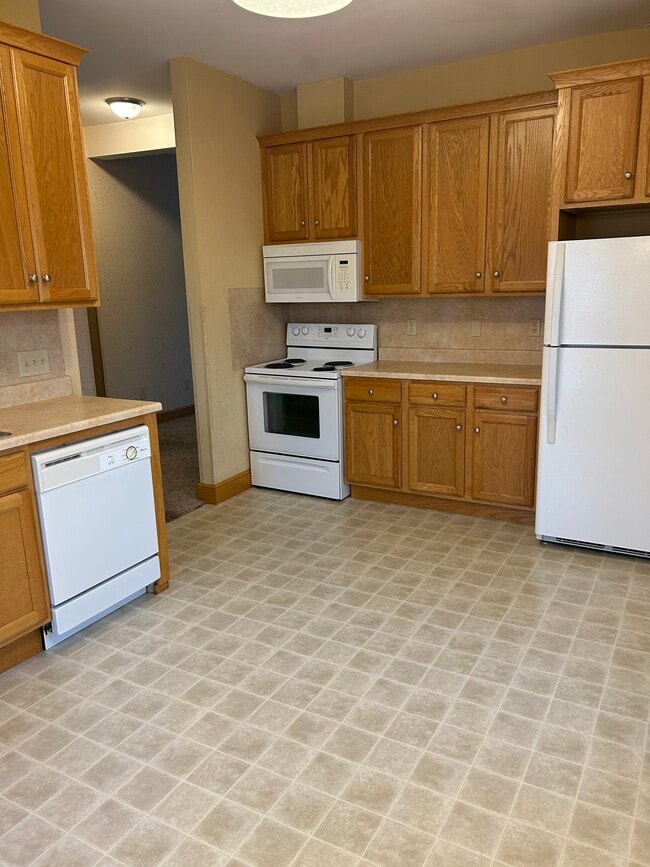 324 W Crawford St, Unit C in Findlay, OH - Building Photo - Building Photo