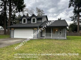 8526 Oxford Ave SE in Olympia, WA - Building Photo