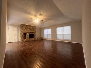 13406 Myrna Ln in Houston, TX - Building Photo - Building Photo