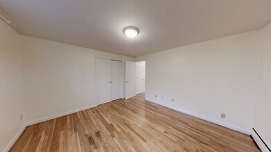 27 Arlington Rd, Unit 2 in Woburn, MA - Building Photo - Building Photo