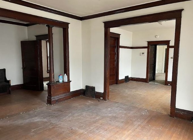 1401 West Adrian G. Hinton Avenue in Peoria, IL - Building Photo - Building Photo