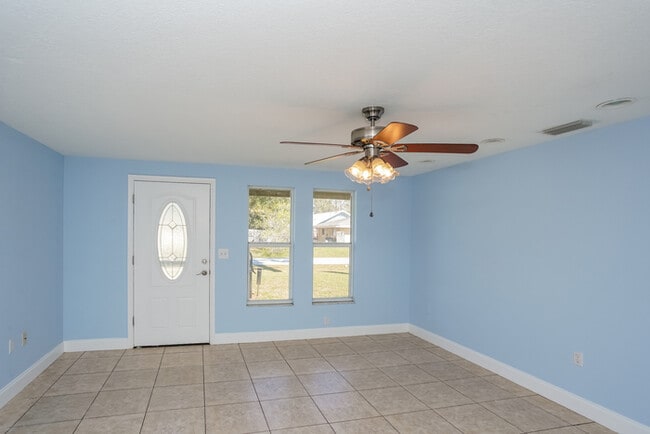 3834 San Luis Dr in Sarasota, FL - Building Photo - Building Photo