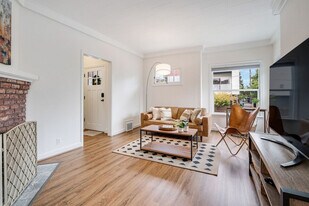 715 W Wheeler St, Unit SI ID1036024P in Seattle, WA - Building Photo