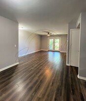 555 N Dupont Ave in Nashville, TN - Building Photo