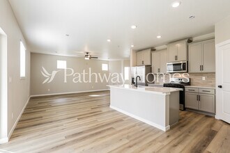 17902 E 94th Pl in Commerce City, CO - Building Photo - Building Photo