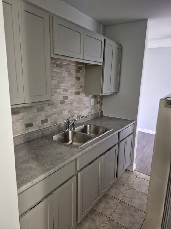 86 Gaston Rd