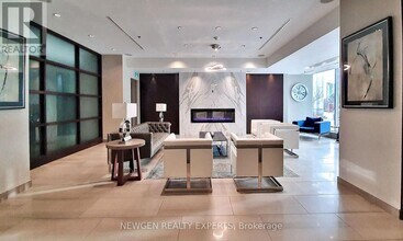 38 Lee Centre Dr in Toronto, ON - Building Photo - Building Photo