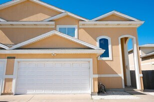 15433 Cruiser St in Corpus Christi, TX - Building Photo