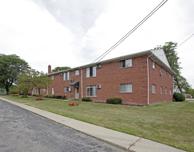 Northview in St. Clair Shores, MI - Building Photo - Building Photo