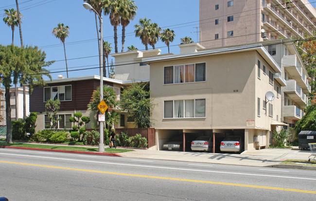 9033 W 3rd St in Los Angeles, CA - Building Photo - Building Photo