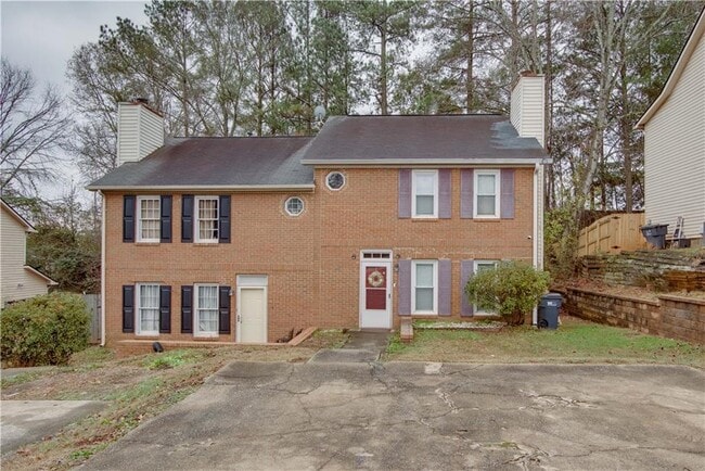 760 Indian Lake Dr NW