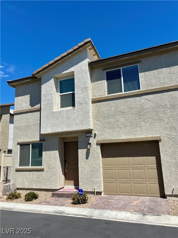 property at 2746 Champagne Gold Ave