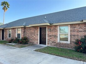 12 West Dr in Pharr, TX - Building Photo