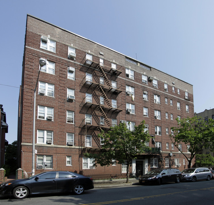 5200 15th Ave in Brooklyn, NY - Foto de edificio