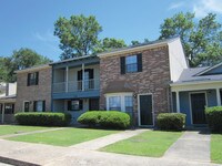 Building Photo - Seasons Apartments in Monroe, Louisiana