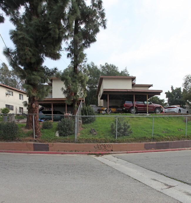 Dastel Apartments in Los Angeles, CA - Foto de edificio - Building Photo