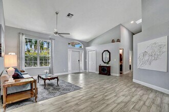 1212 Mulberry Pl in Wellington, FL - Building Photo - Building Photo