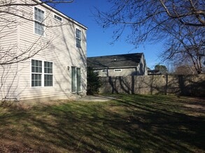 2 Sparta Ln in Apex, NC - Foto de edificio - Building Photo