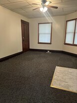 200 E Joy St in Red Oak, IA - Building Photo