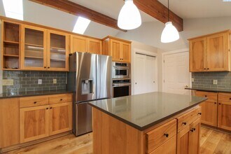 208 Wallace St in Richland, WA - Building Photo - Building Photo