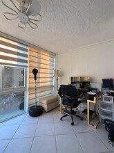 1470 NW 80th Ave in Margate, FL - Foto de edificio - Building Photo