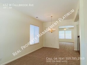 452 W Fallbrook Ave in Clovis, CA - Building Photo - Building Photo