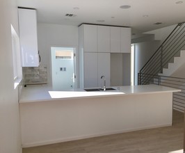 6007 Barton Ave in Los Angeles, CA - Building Photo - Interior Photo