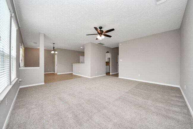 7447 Oakwood Canyon Dr