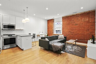 191 Summer St in Stamford, CT - Building Photo - Building Photo