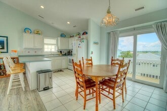 1708 S Anderson Blvd in Topsail Beach, NC - Building Photo - Building Photo