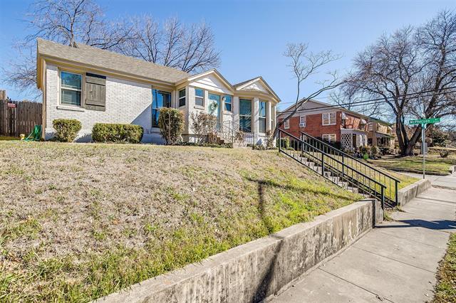 2641 Forest Park Blvd in Fort Worth, TX - Building Photo - Building Photo