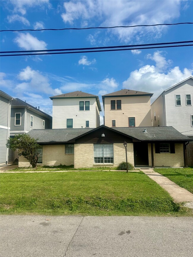 property at 812 Herkimer St