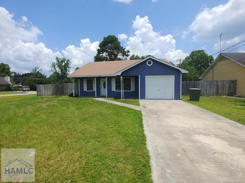 628 Honey Ridge Ln in Hinesville, GA - Building Photo