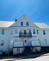 25 Maine Ave in Rumford, ME - Building Photo