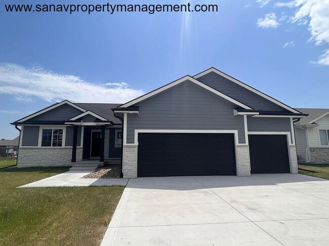 property at 3219 NW 27th Cir