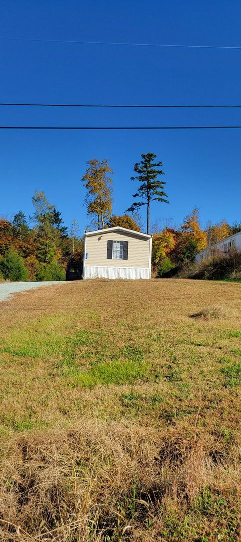 1155 Bonfire Dr in Mebane, NC - Building Photo - Building Photo