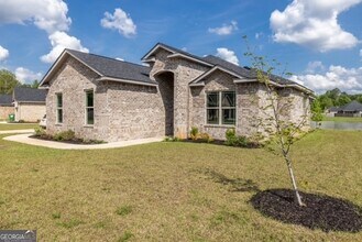 112 Gwendolyn Ave in Perry, GA - Building Photo - Building Photo