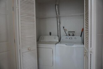 6005 Westgate Dr in Orlando, FL - Building Photo - Building Photo