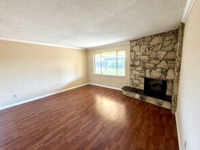 320 Teasdale Dr in Claremont, CA - Building Photo - Building Photo