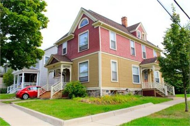 property at 802 E Kingsley St
