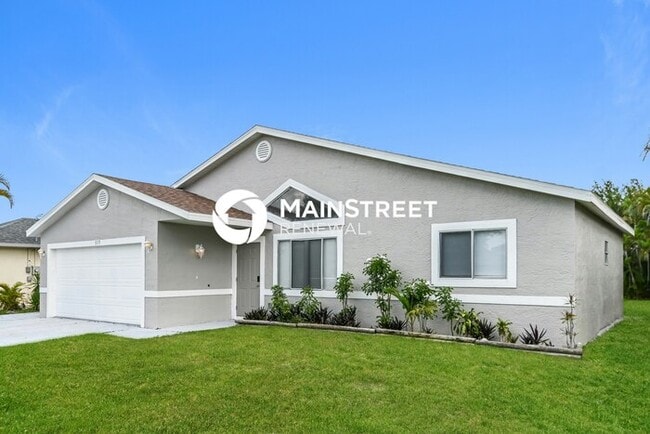 property at 517 SW 25th Ln